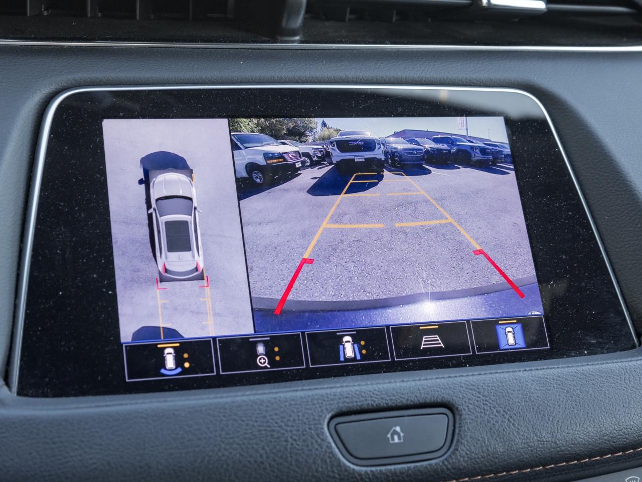 2022 Cadillac XT4 AWD 4dr Sport Photo