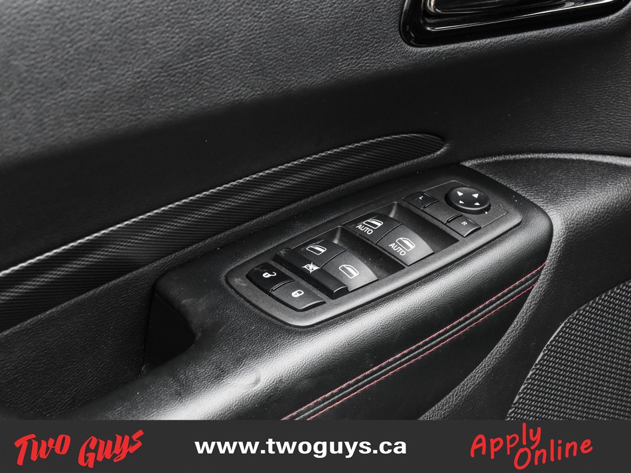 2022 Dodge Durango R/T 5.7L AWD   7 Pass   New Tires   Nav Photo