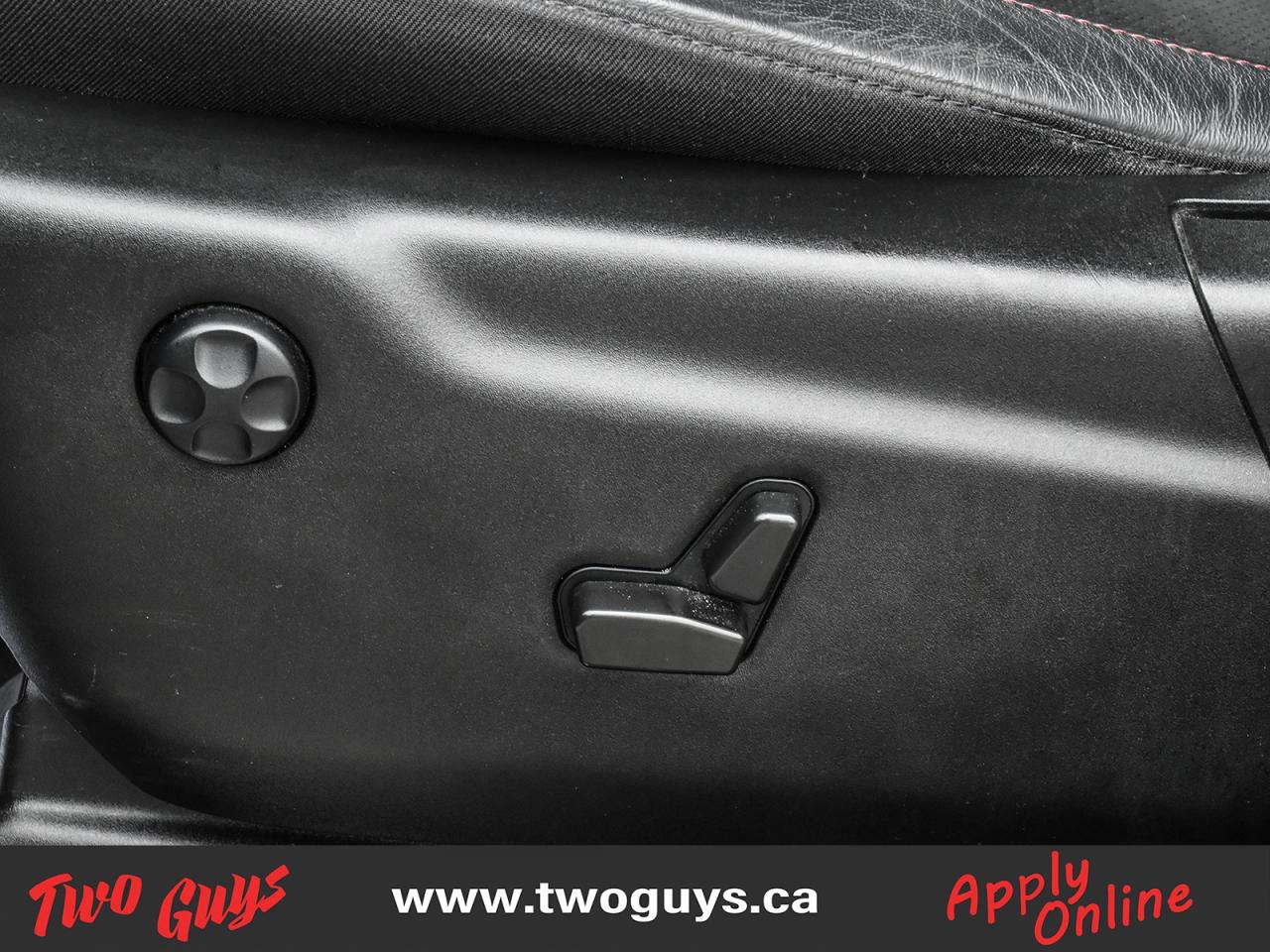 2022 Dodge Durango R/T 5.7L AWD   7 Pass   New Tires   Nav Photo