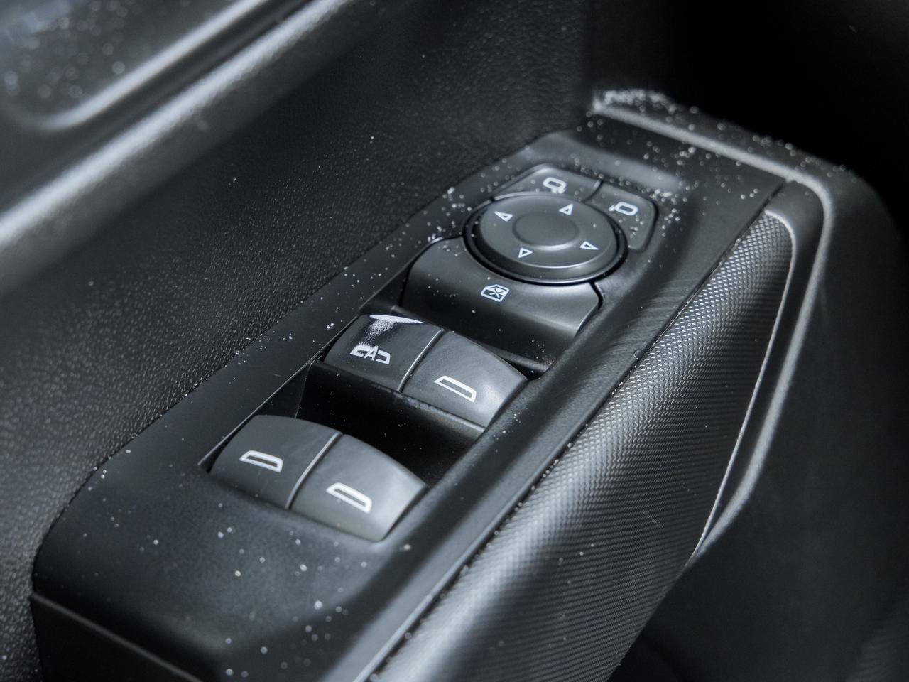 2019 Chevrolet Silverado 1500 Leather   Heated seats   NEW TIRES & BRAKES Photo