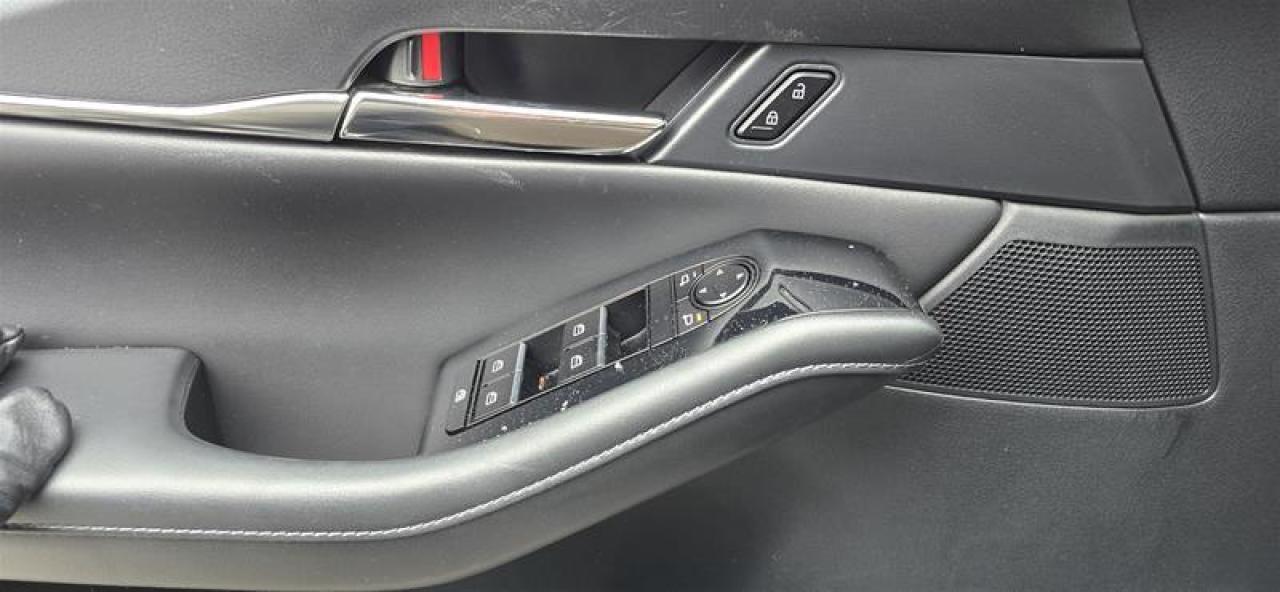2023 Mazda CX-30 GS AWD at Photo