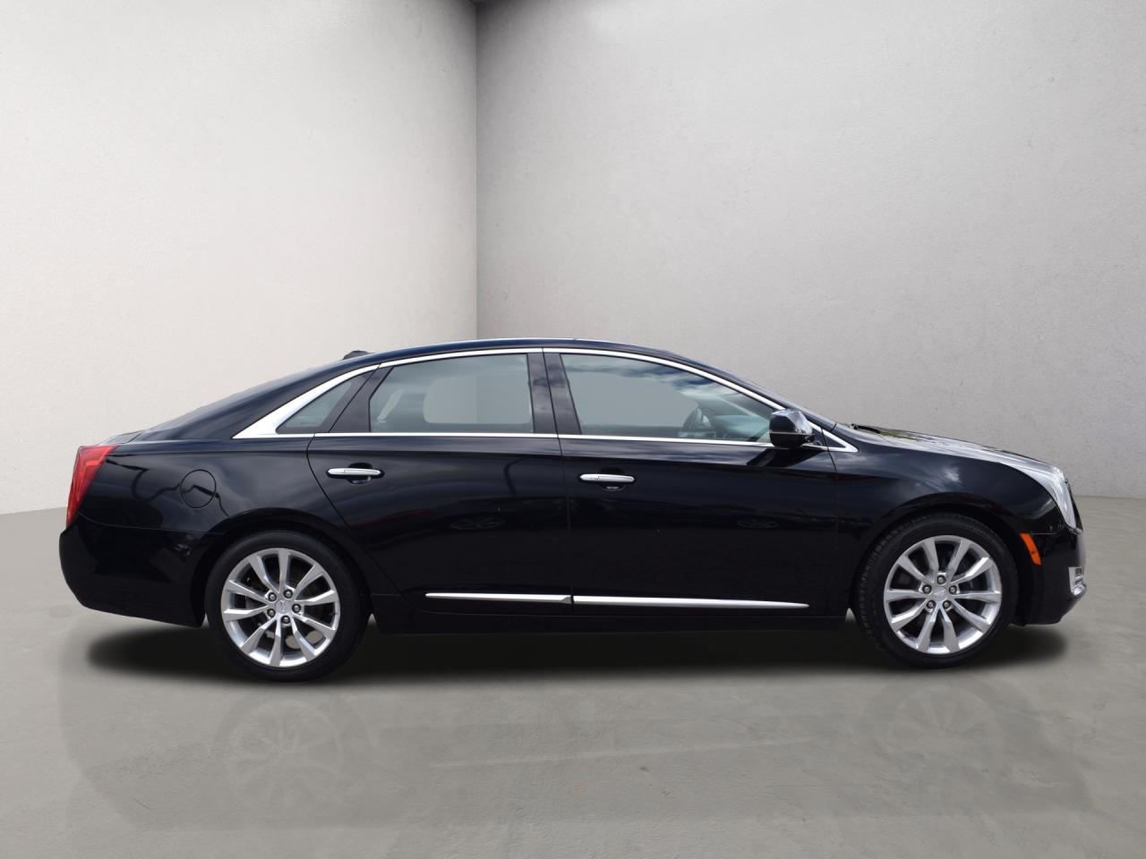 2016 Cadillac XTS Luxury Collection Photo4