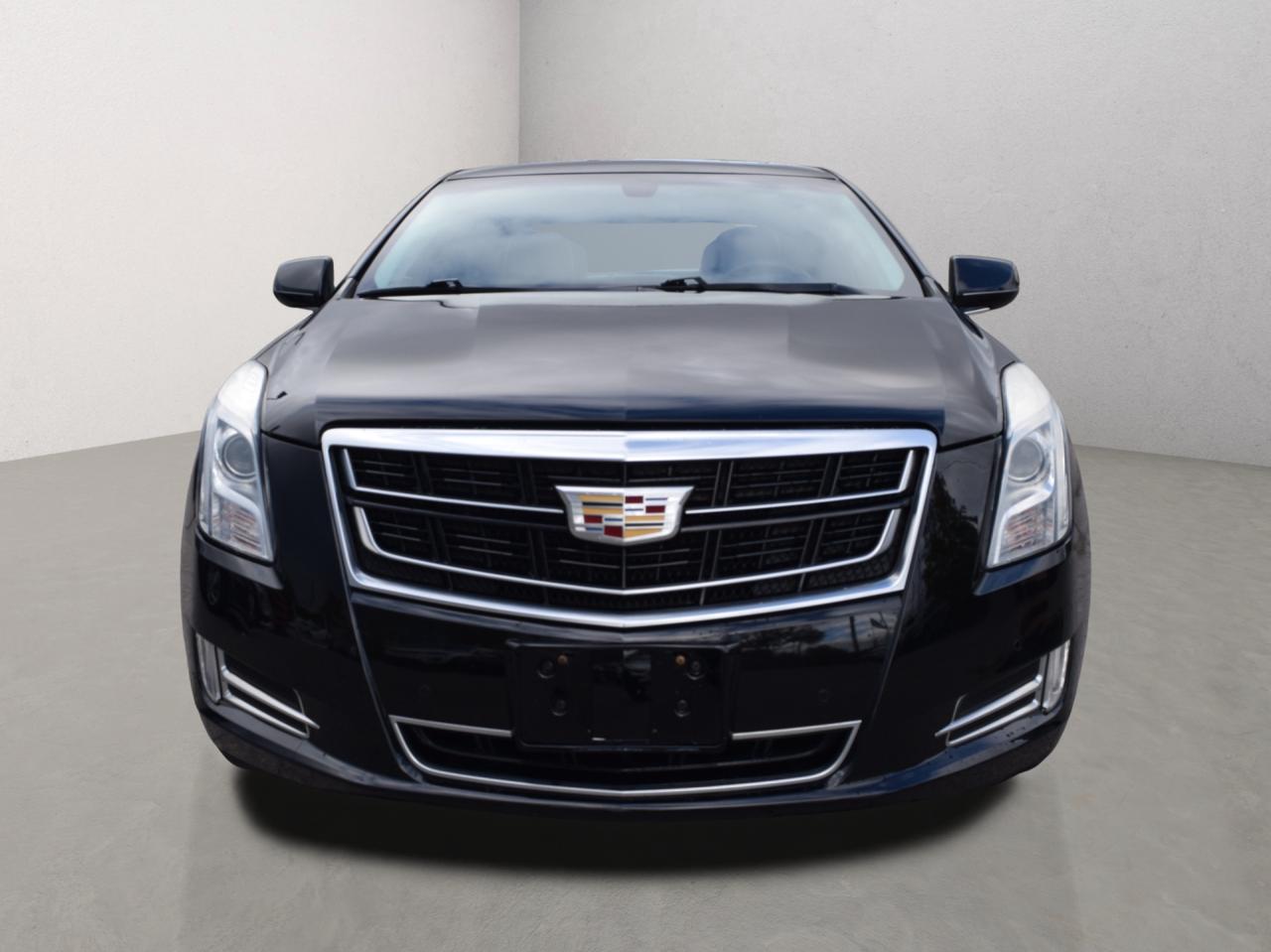 2016 Cadillac XTS Luxury Collection Photo