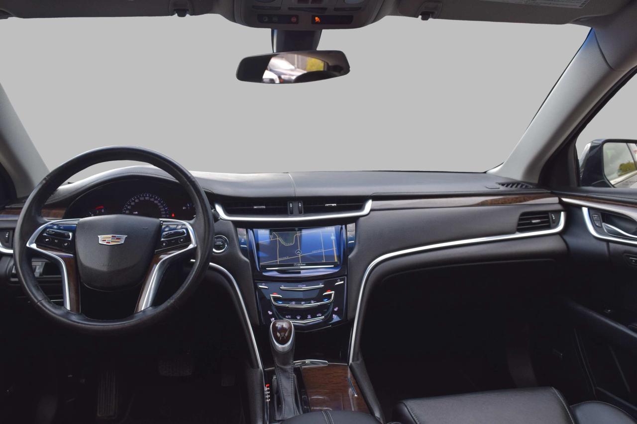 2016 Cadillac XTS Luxury Collection Photo