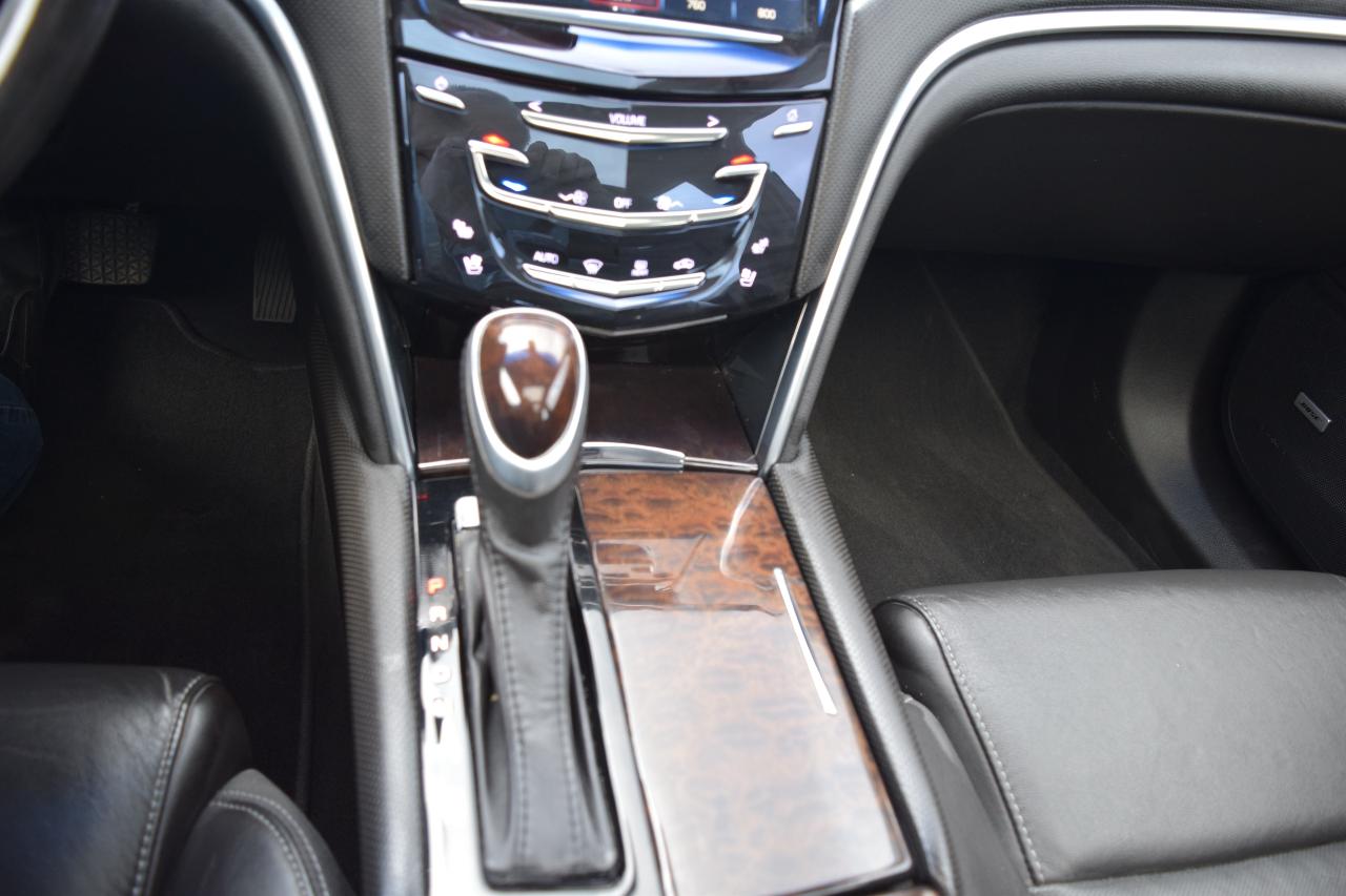 2016 Cadillac XTS Luxury Collection Photo