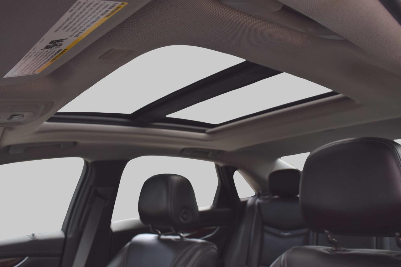 2016 Cadillac XTS Luxury Collection Photo