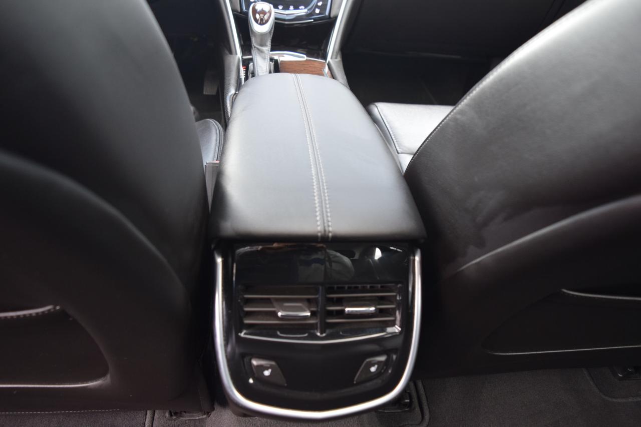 2016 Cadillac XTS Luxury Collection Photo