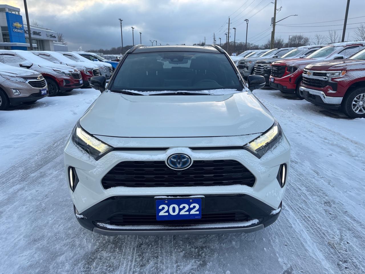 2022 Toyota RAV4 Hybrid Hybrid XSE AWD + Sunroof + Nav + Winters + 1 Owner Photo