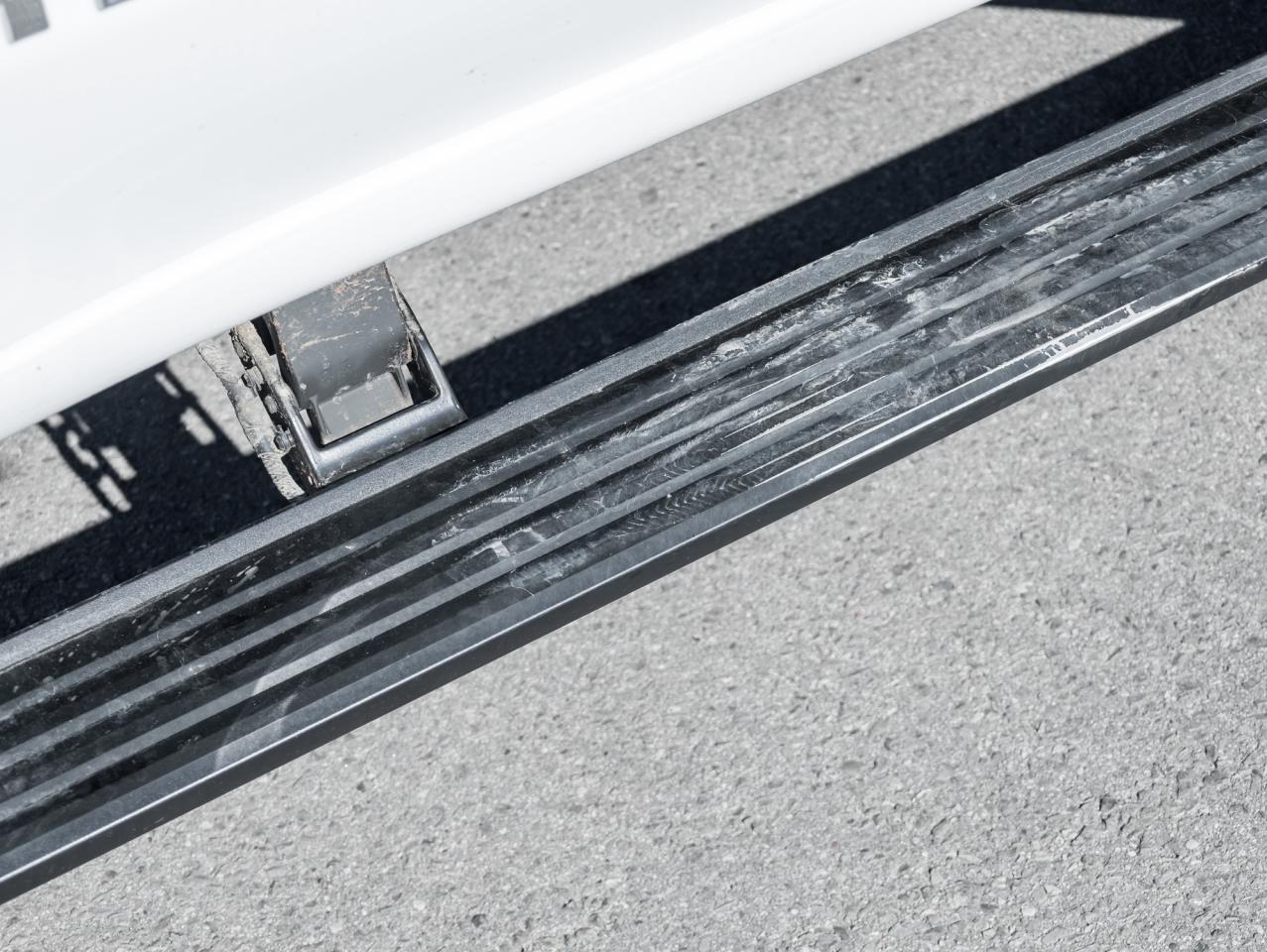 2023 GMC SIERRA 2500HD 4WD Crew Cab 159  AT4 Photo