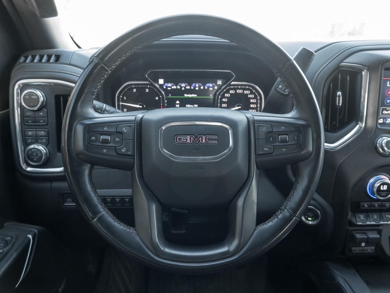 2023 GMC SIERRA 2500HD 4WD Crew Cab 159  AT4 Photo