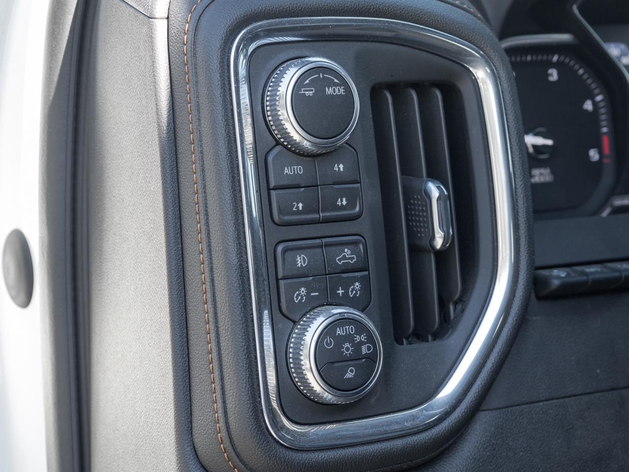 2023 GMC SIERRA 2500HD 4WD Crew Cab 159  AT4 Photo