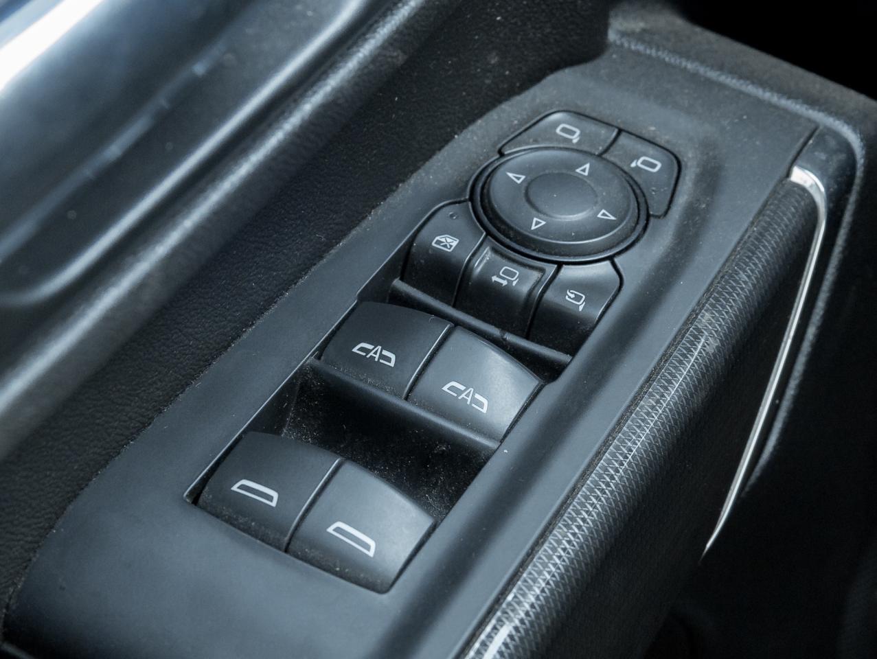 2023 GMC SIERRA 2500HD 4WD Crew Cab 159  AT4 Photo