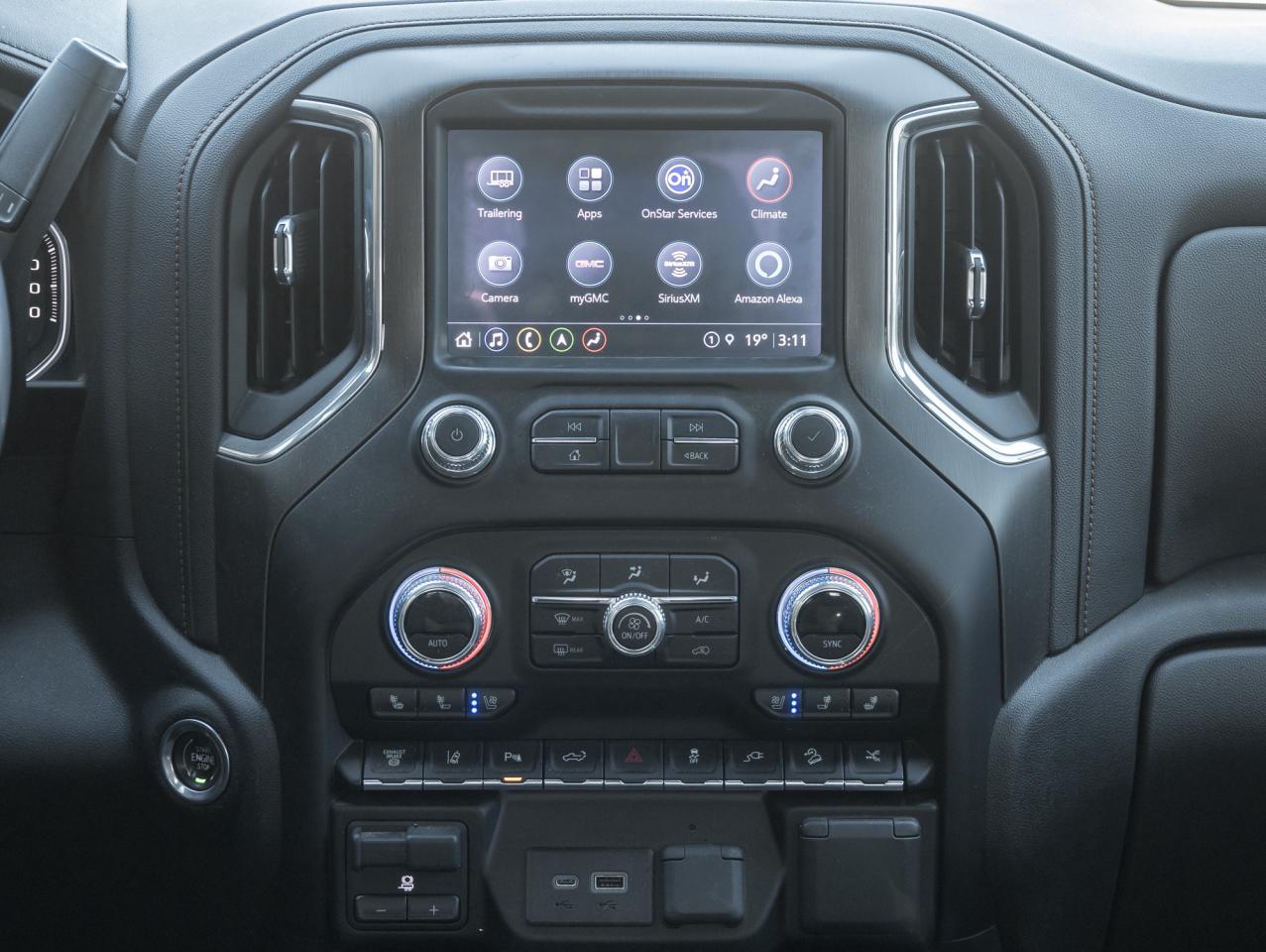 2023 GMC SIERRA 2500HD 4WD Crew Cab 159  AT4 Photo