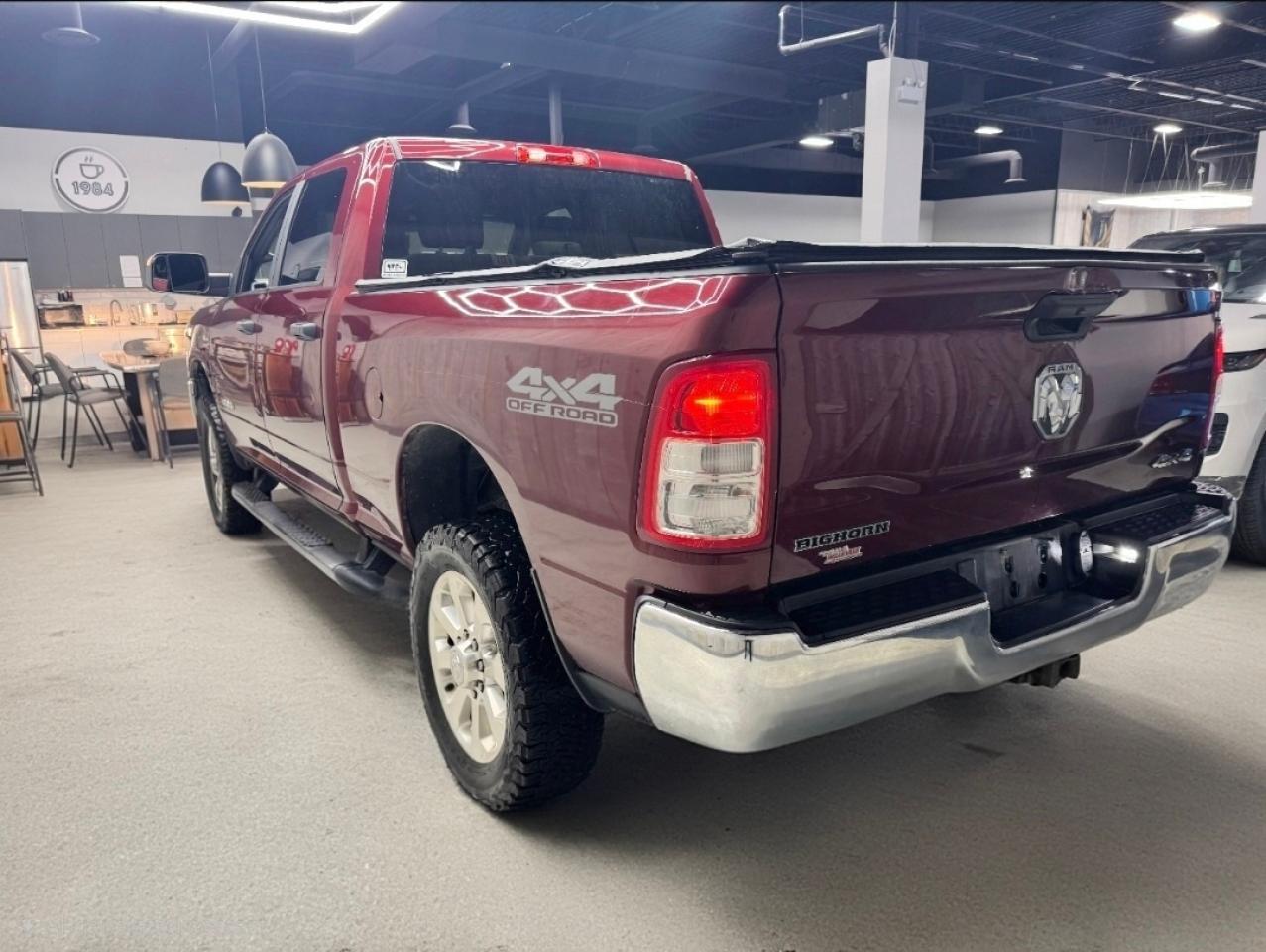 2022 RAM 2500 Big Horn 4x4 Crew Cab 6'4 Box Photo4