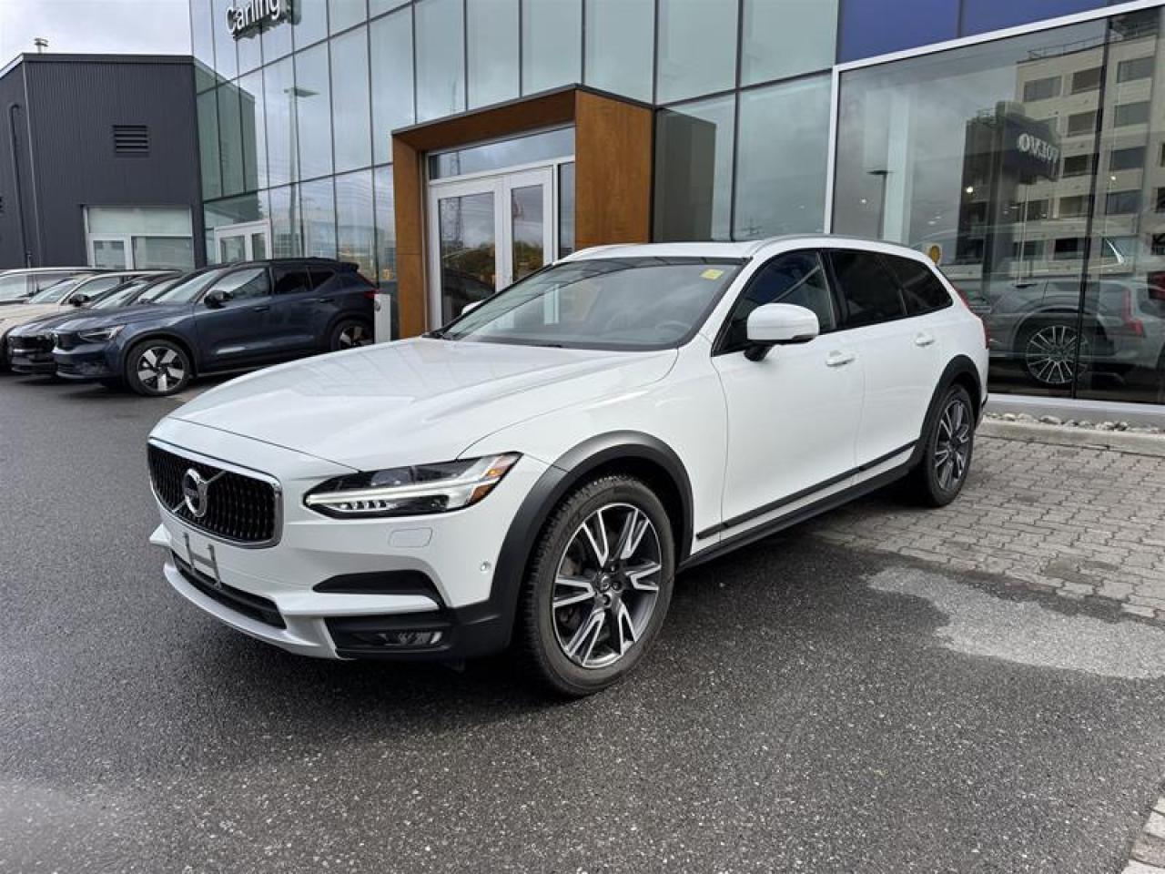2018 Volvo V90 Cross Country T5 AWD Photo