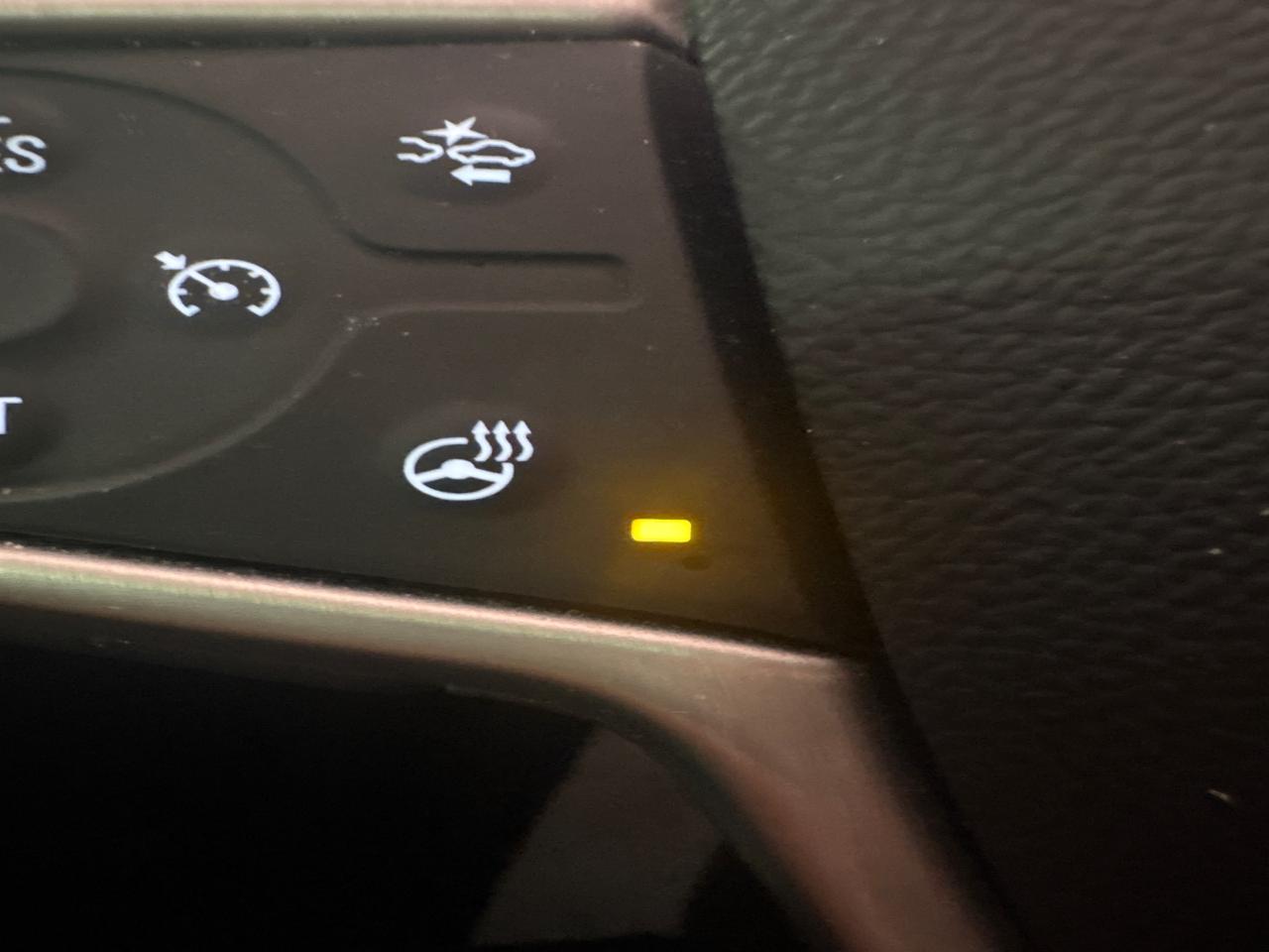 2021 GMC Terrain SLT AWD + Sunroof + Navi + 1 Owner Photo