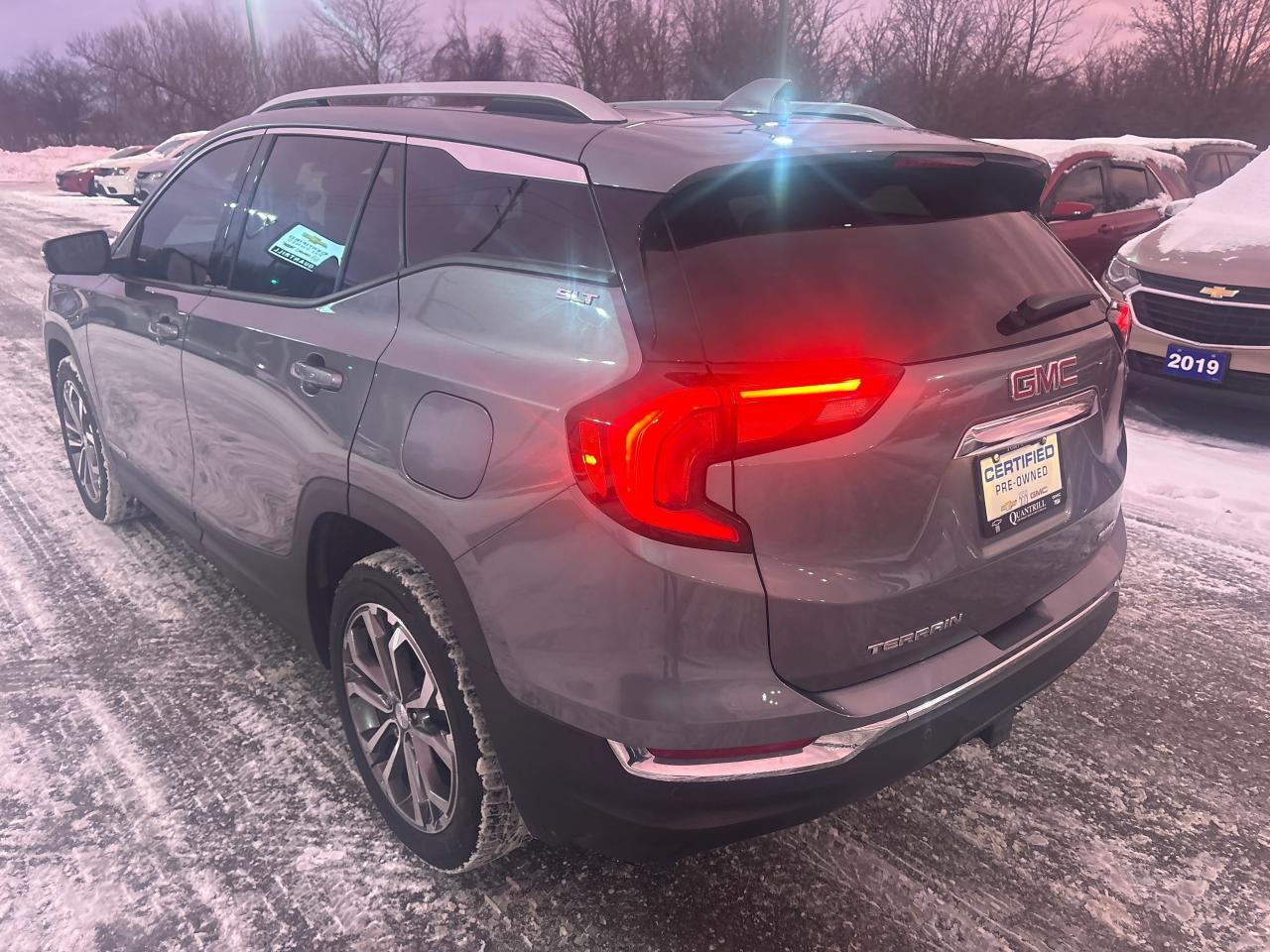 2021 GMC Terrain SLT AWD + Sunroof + Navi + 1 Owner Photo
