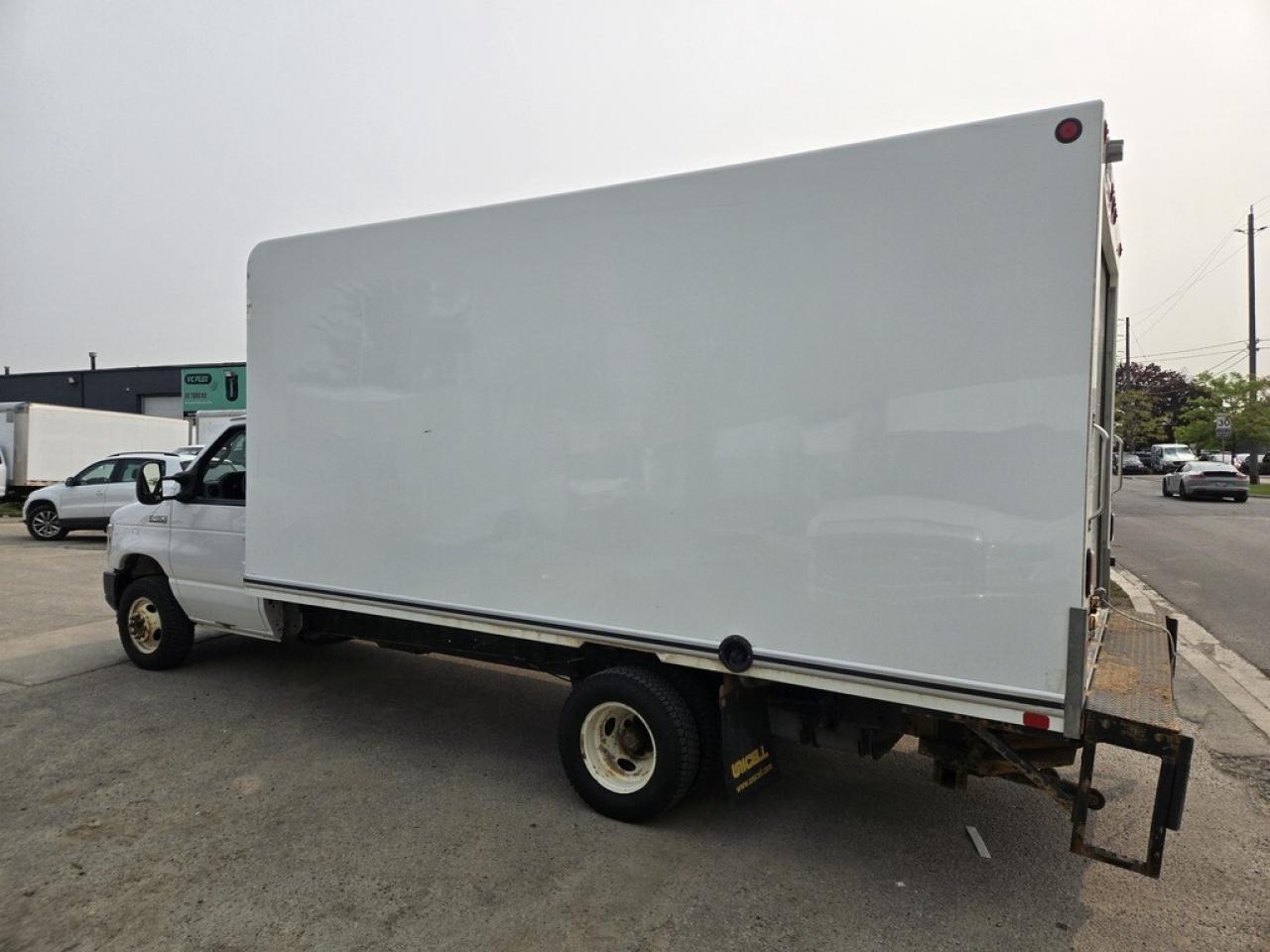 2021 Ford E-450 16Ft Box - V8 Gas - MAXON Lift Gate Photo