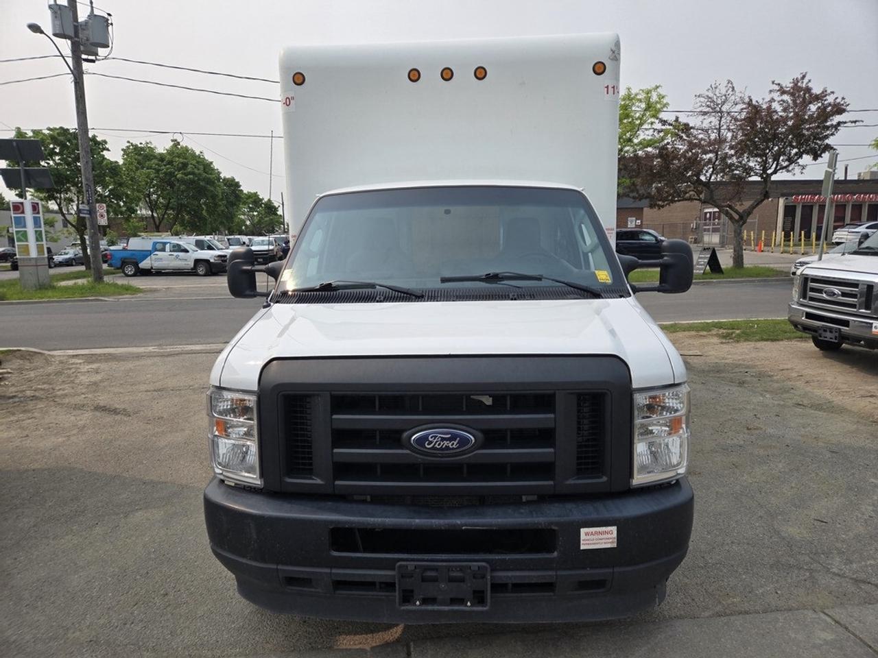 2021 Ford E-450 16Ft Box - V8 Gas - MAXON Lift Gate Photo3