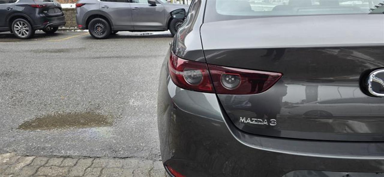 2021 Mazda MAZDA3 GS at Photo