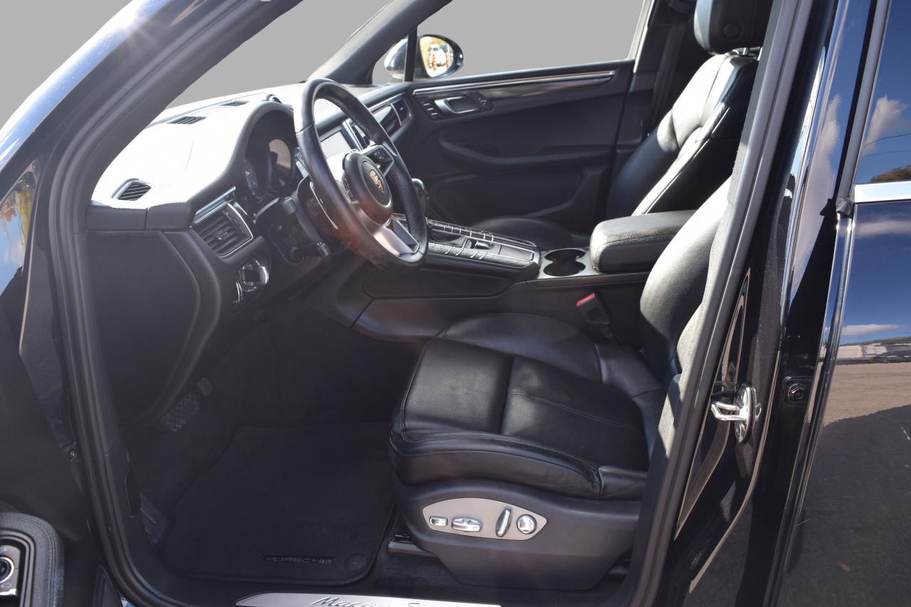 2015 Porsche Macan S Panoramic Sunroof Photo