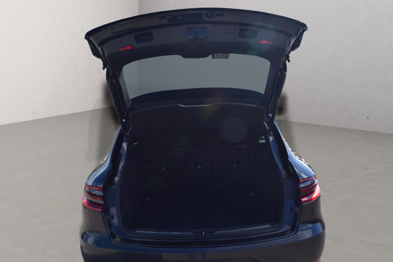 2015 Porsche Macan S Panoramic Sunroof Photo