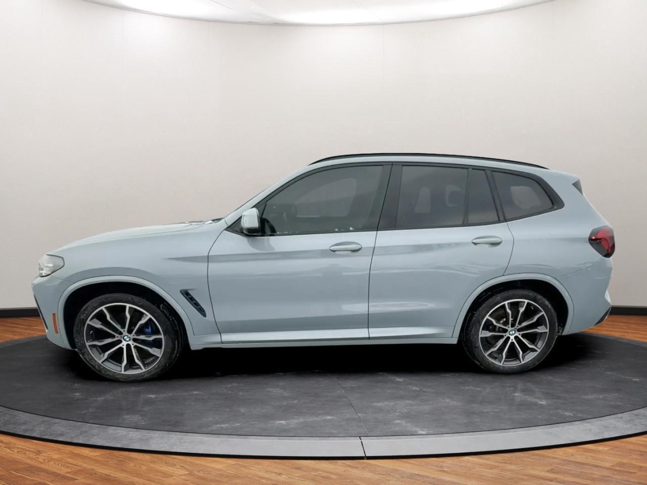 2022 BMW X3 xDrive30i Photo4