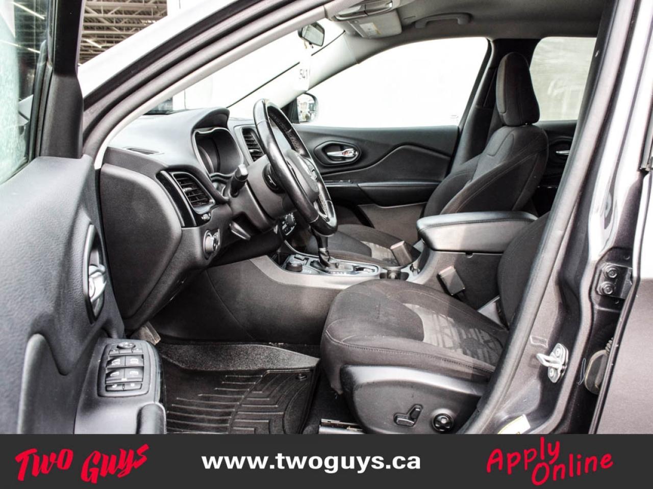 2020 Jeep Cherokee Altitude Pkg   North 3.2L 4WD   New TIres   Remote Photo