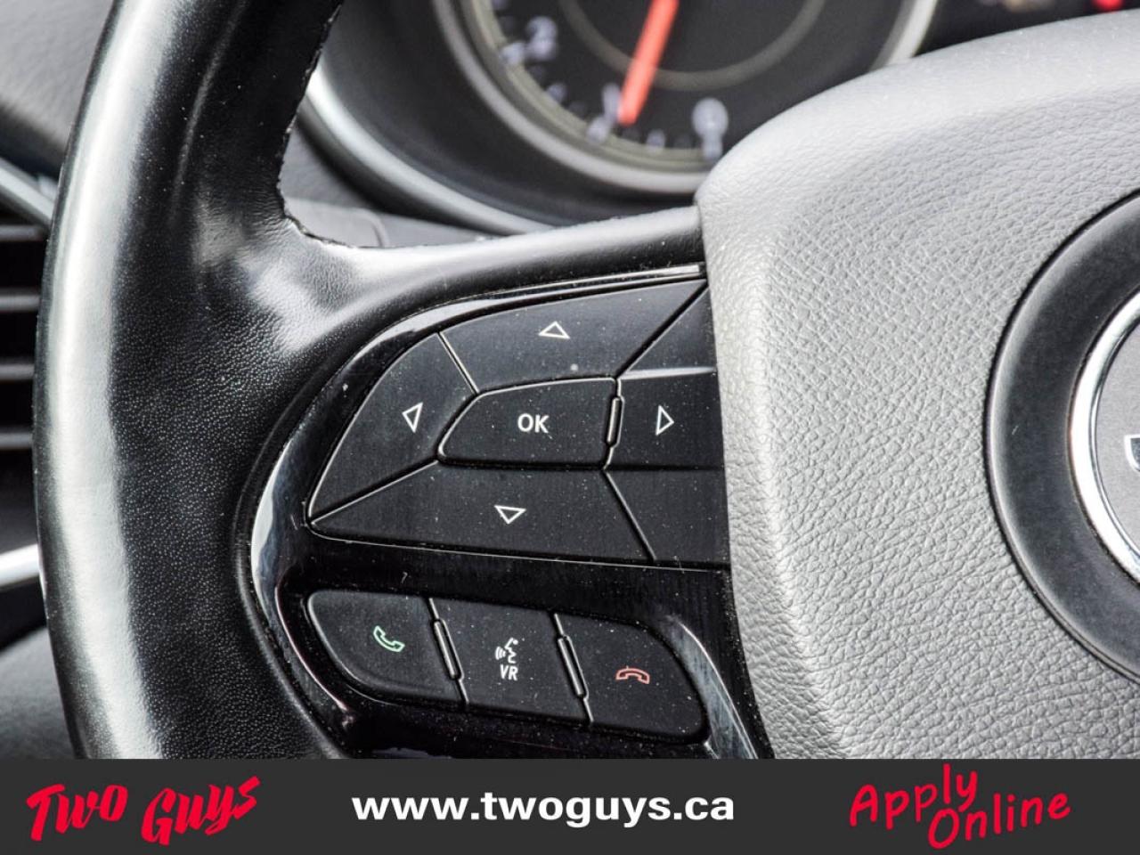 2020 Jeep Cherokee Altitude Pkg   North 3.2L 4WD   New TIres   Remote Photo