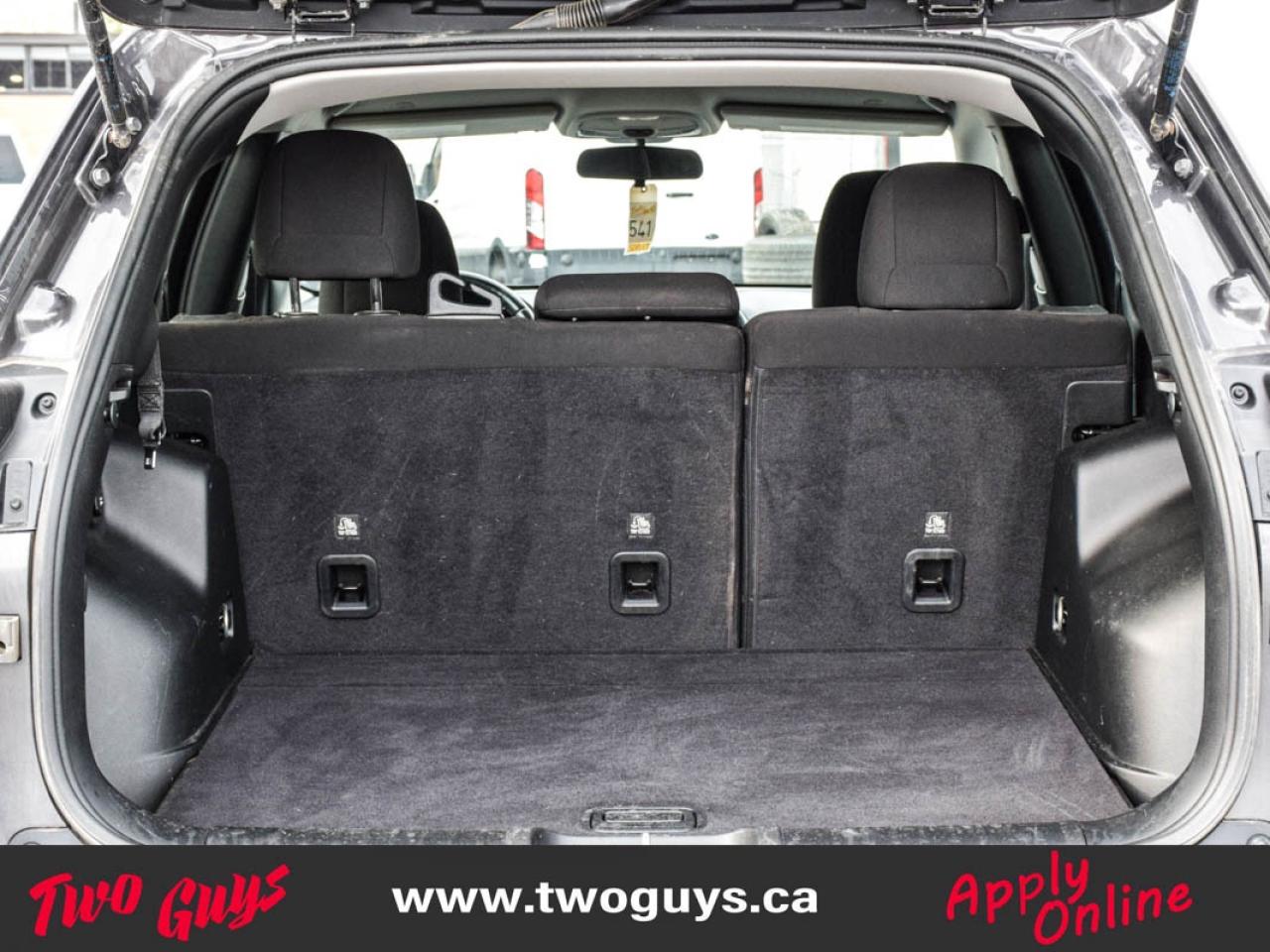 2020 Jeep Cherokee Altitude Pkg   North 3.2L 4WD   New TIres   Remote Photo