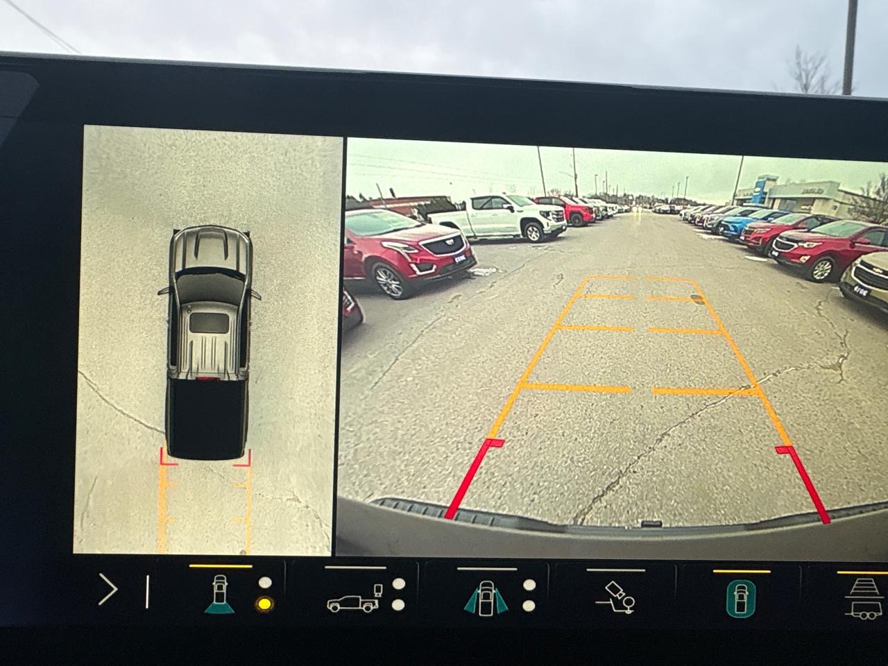 2023 Chevrolet Silverado 1500 High Country Crew + 6.2L + Premium Pkg  + 1` Owner Photo