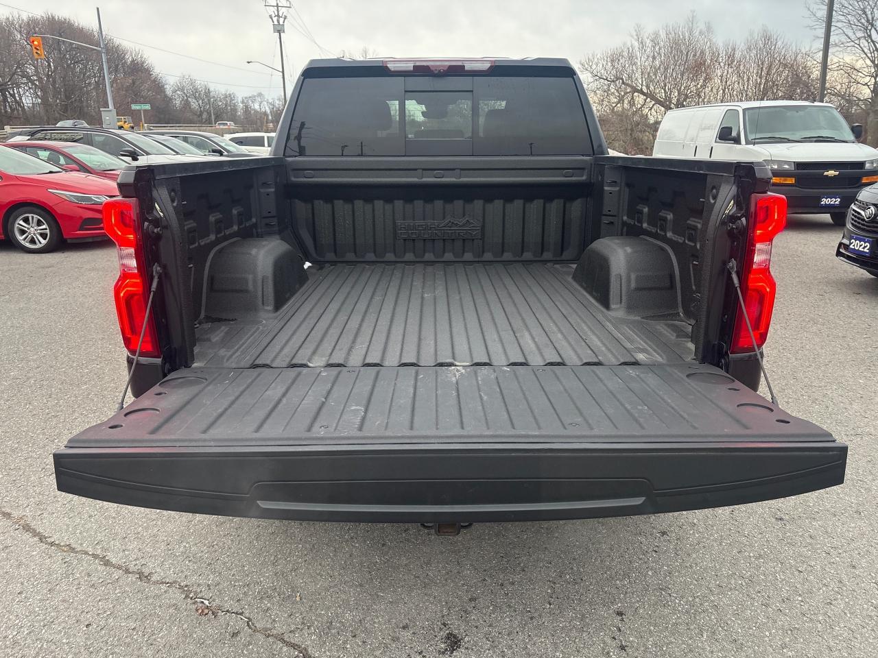 2023 Chevrolet Silverado 1500 High Country Crew + 6.2L + Premium Pkg  + 1` Owner Photo