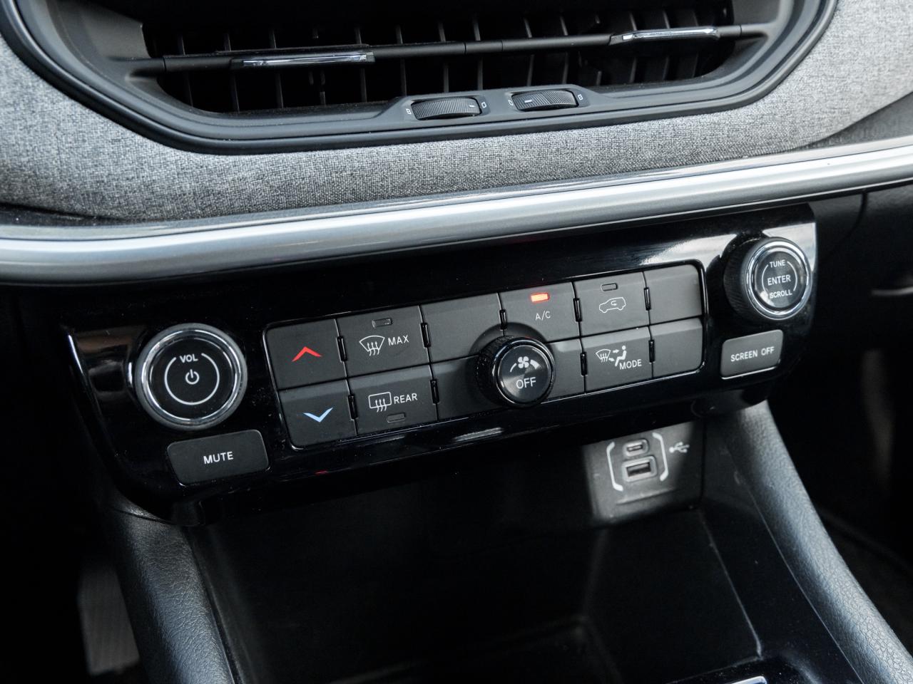 2025 Jeep Compass 4x4, North Edition, 17" Alloy Wheels, Remote start Photo