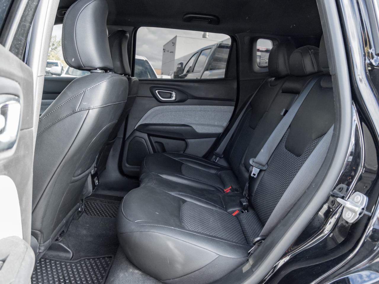 2025 Jeep Compass 4x4, North Edition, 17" Alloy Wheels, Remote start Photo