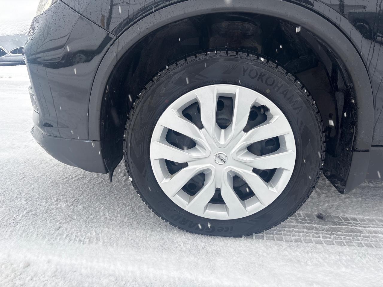 2020 Nissan Rogue S FWD + Heated Seats + Winters + 1 Owner Photo