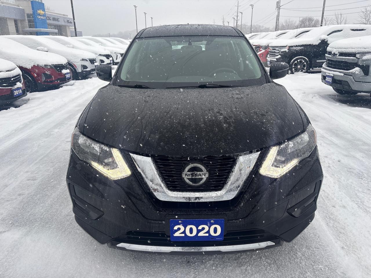 2020 Nissan Rogue S FWD + Heated Seats + Winters + 1 Owner Photo