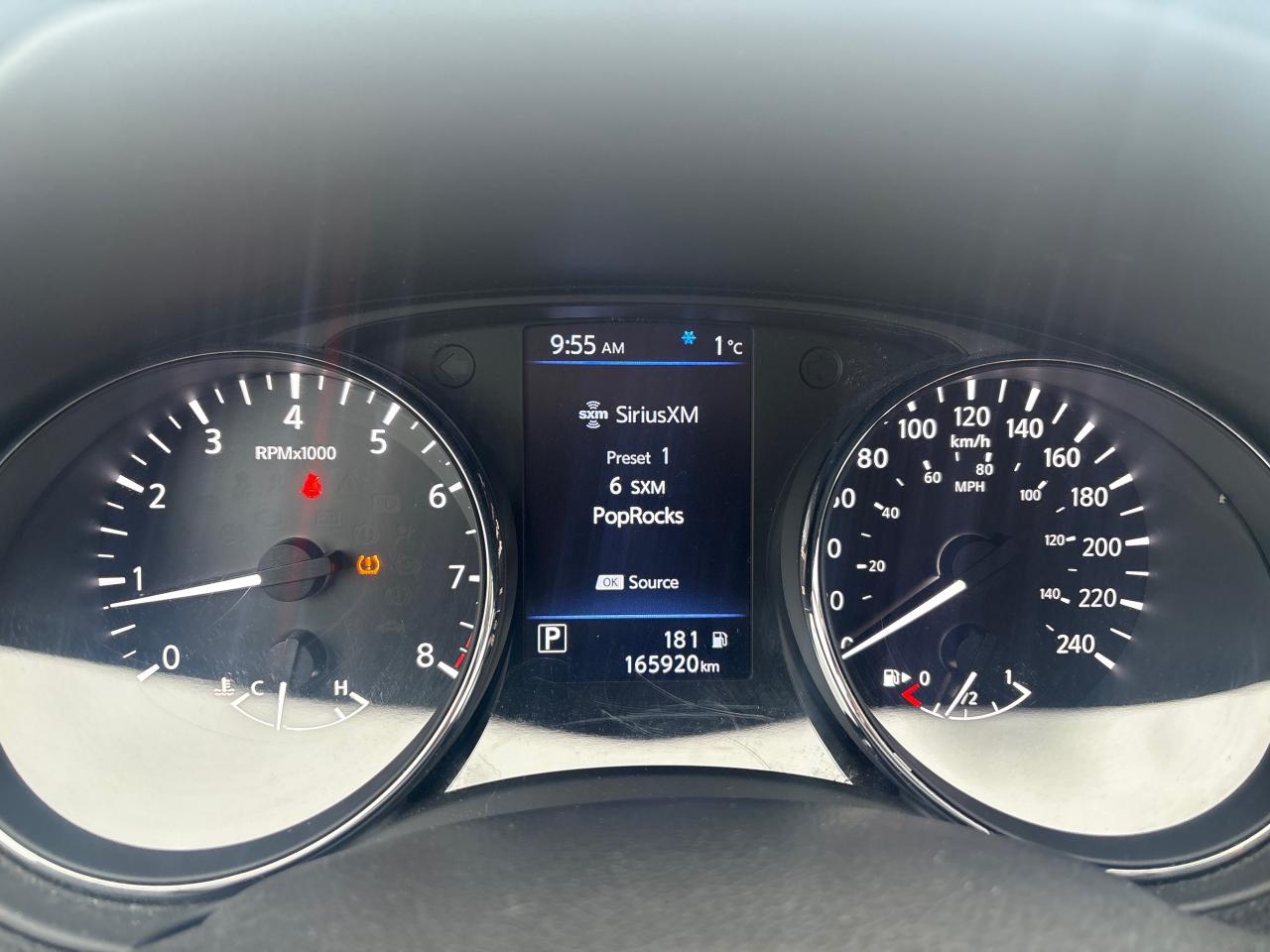 2020 Nissan Rogue S FWD + Heated Seats + Winters *CLEARANCE* Photo