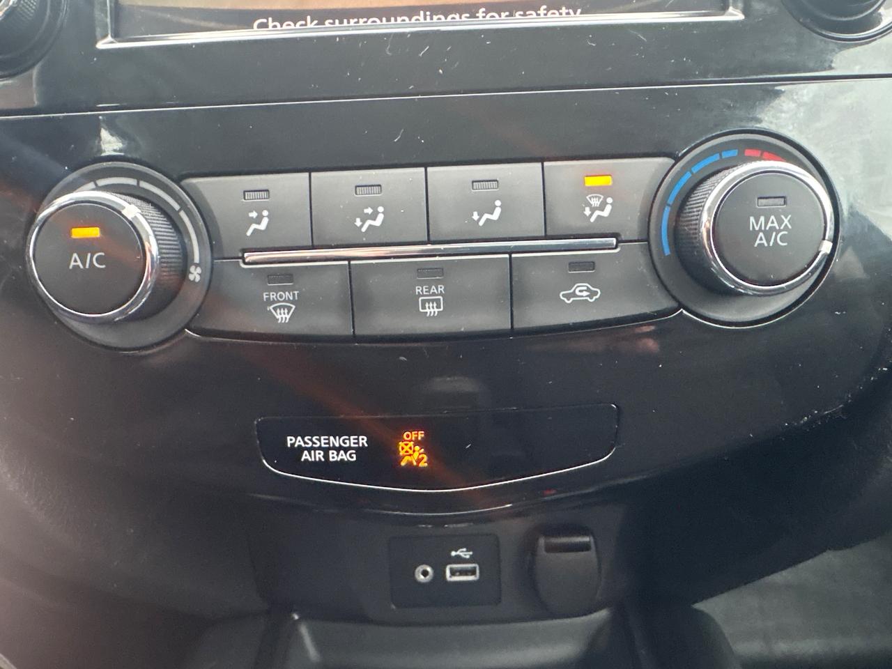 2020 Nissan Rogue S FWD + Heated Seats + Winters *CLEARANCE* Photo