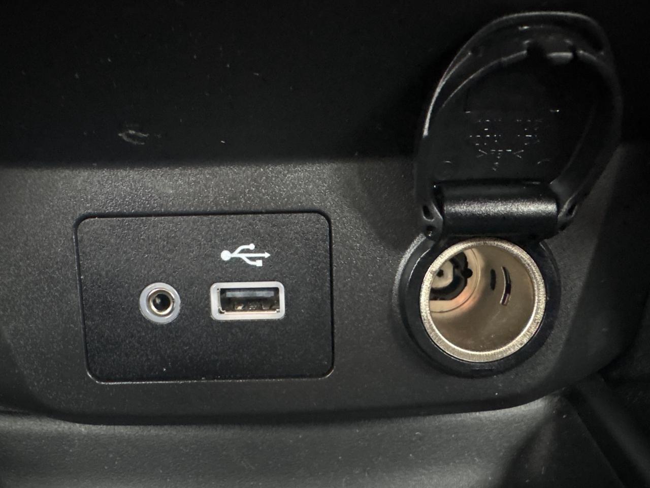 2020 Nissan Rogue S FWD + Heated Seats + Winters *CLEARANCE* Photo