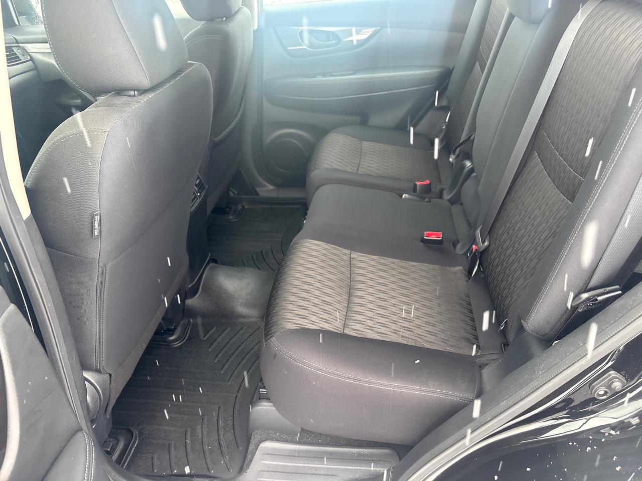 2020 Nissan Rogue S FWD + Heated Seats + Winters *CLEARANCE* Photo