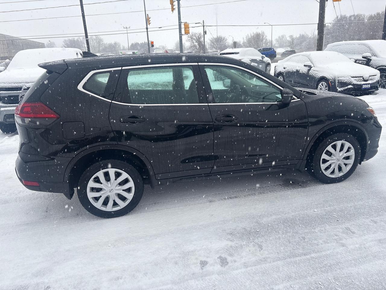 2020 Nissan Rogue S FWD + Heated Seats + Winters *CLEARANCE* Photo