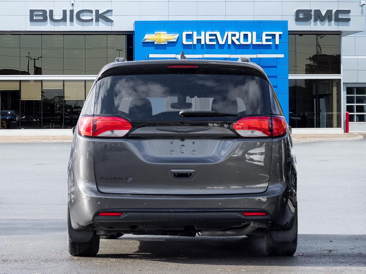 2019 Chrysler Pacifica Touring-L 2WD Photo