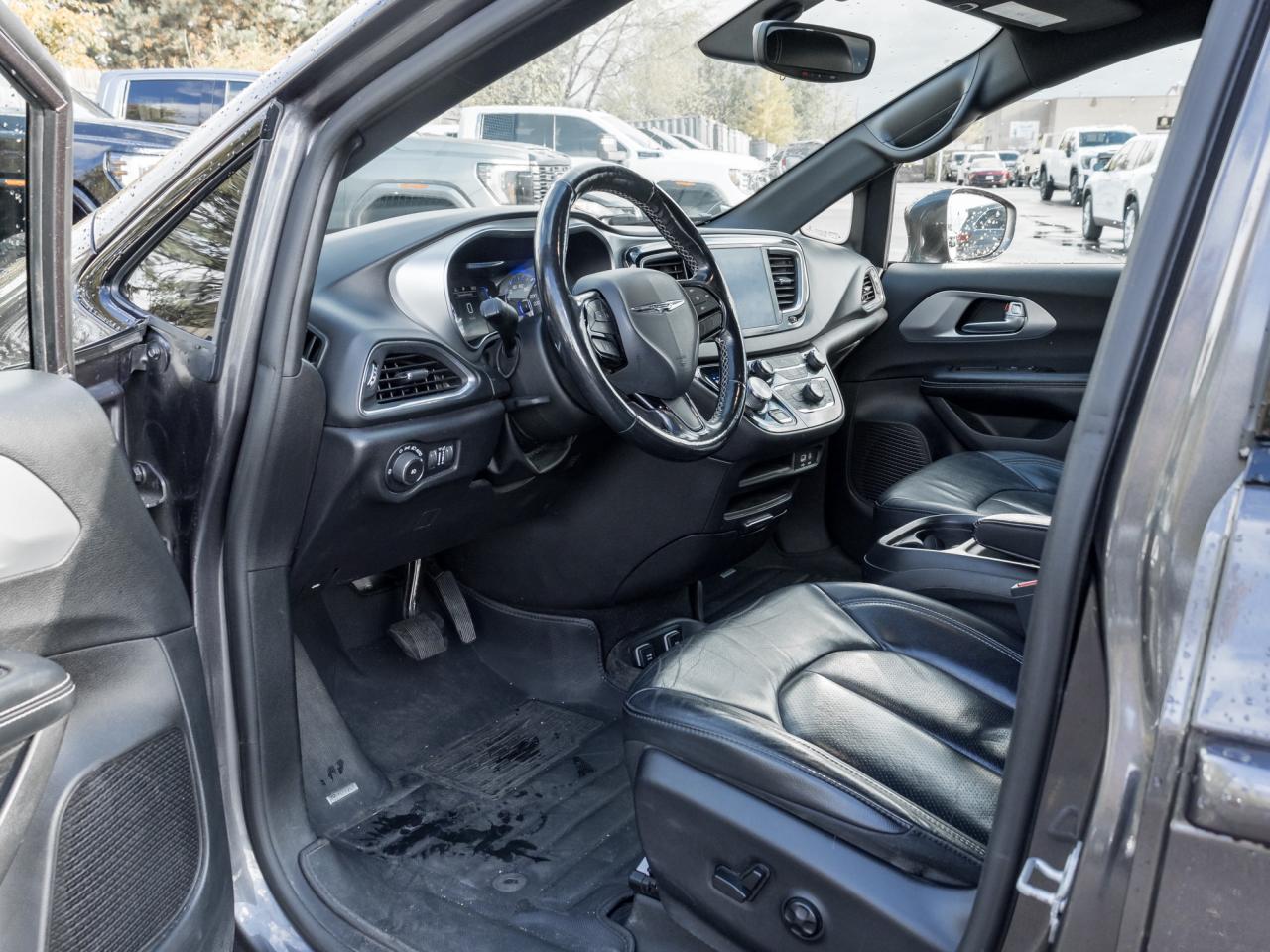 2019 Chrysler Pacifica Touring-L 2WD Photo