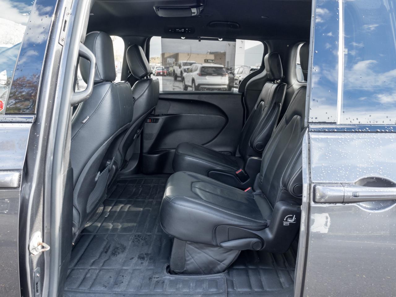 2019 Chrysler Pacifica Touring-L 2WD Photo