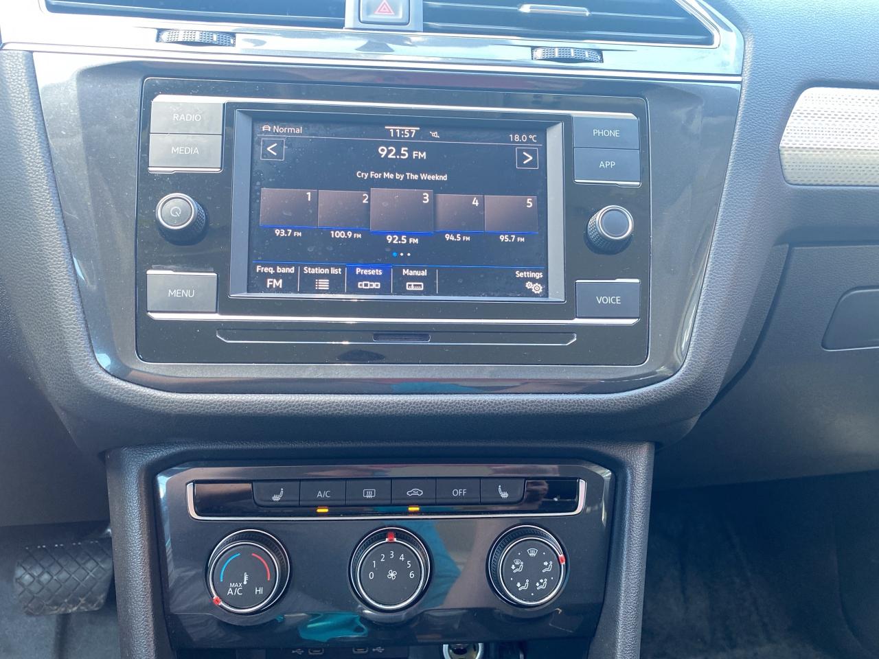 2022 Volkswagen Tiguan Trendline AWD   New Tires   3rd Row Photo