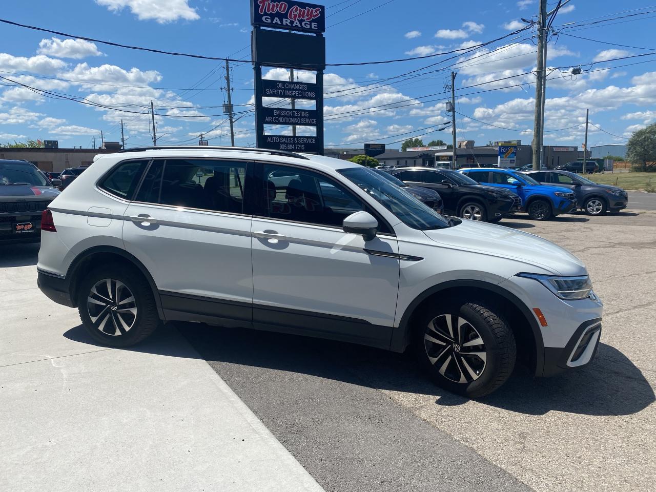 2022 Volkswagen Tiguan Trendline AWD   New Tires   3rd Row Photo