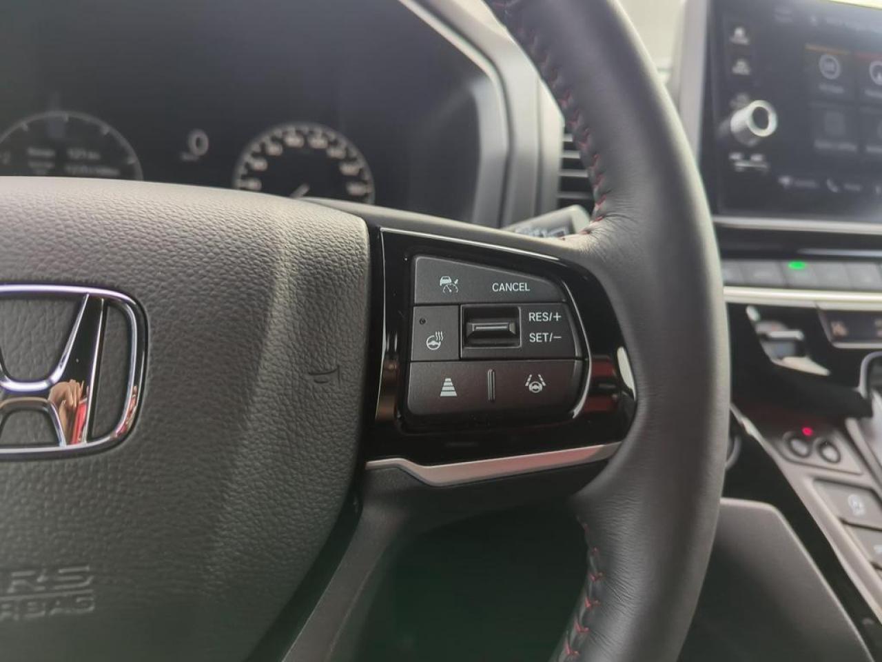 2025 Honda Odyssey Black Edition Photo