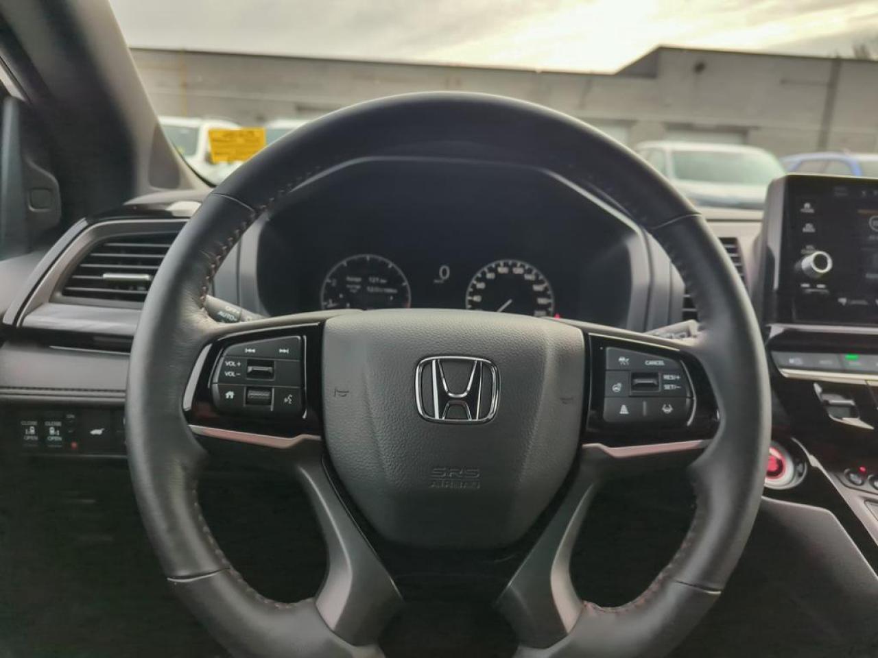 2025 Honda Odyssey Black Edition Photo