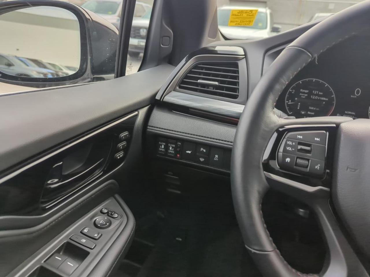 2025 Honda Odyssey Black Edition Photo