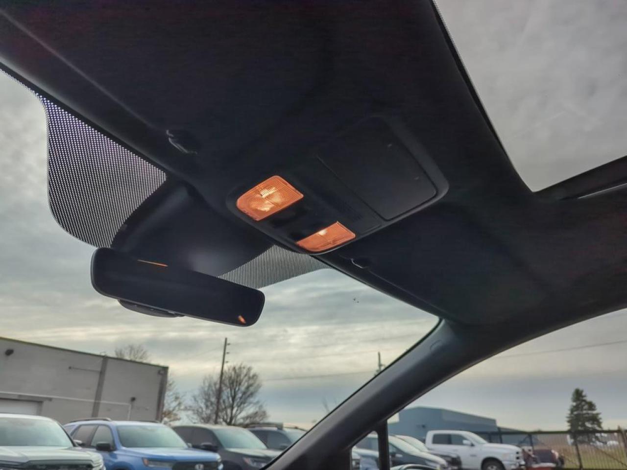 2025 Honda Odyssey Black Edition Photo